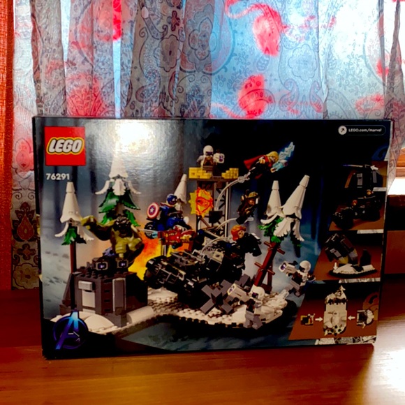 Lego Marvel
The Avengers Assemble: Age Of Ultron - Picture 2 of 2